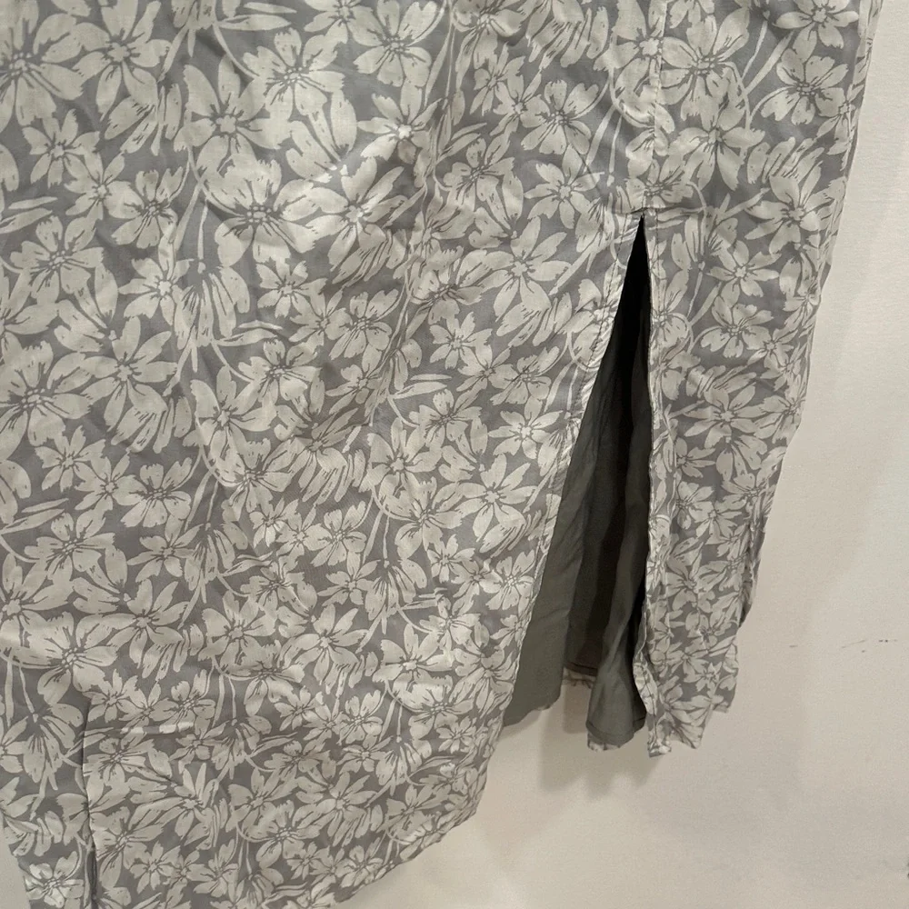 Abercrombie & Fitch Gray Floral Dress